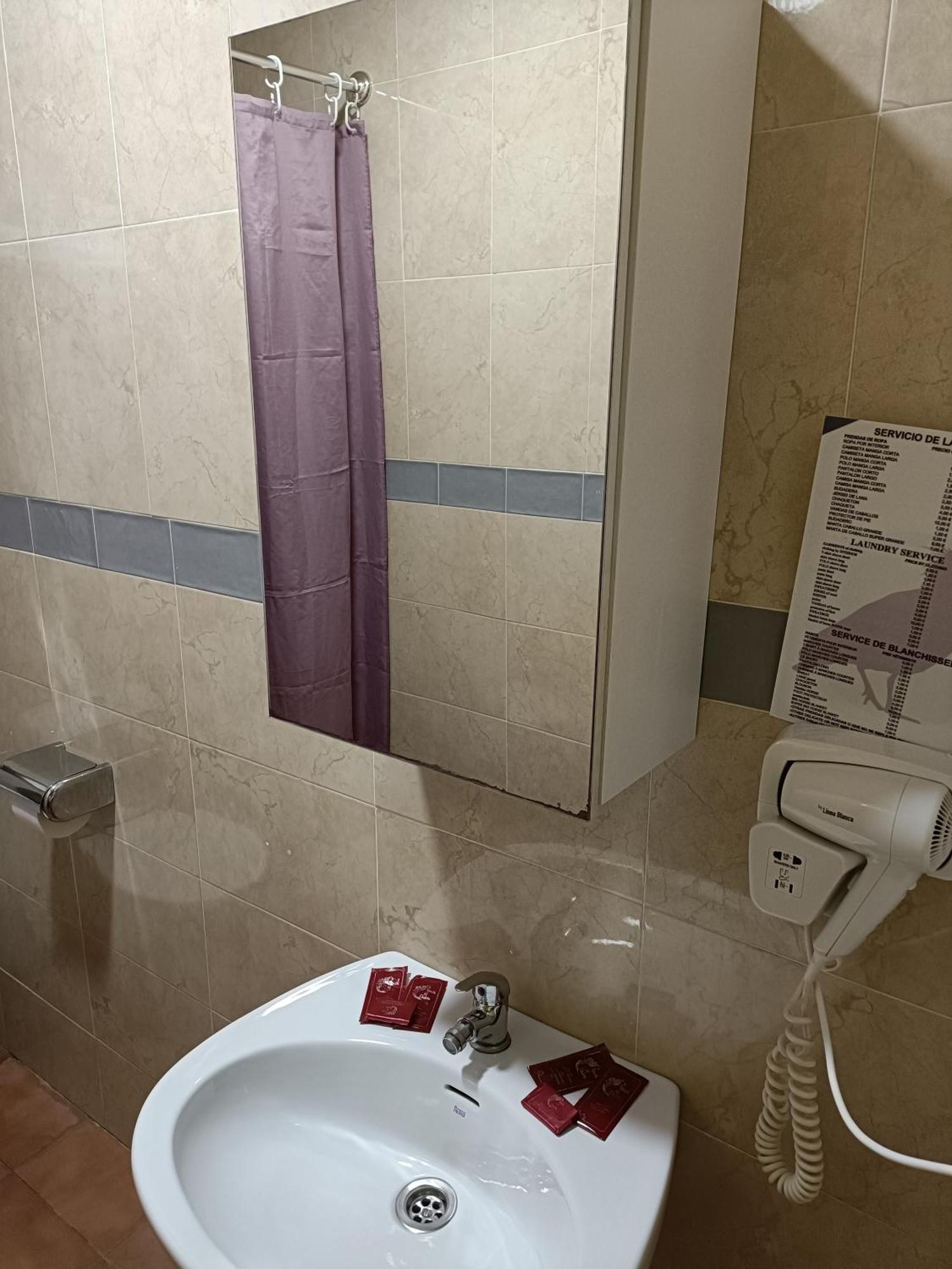 Hostal Batato 贝赫尔-德拉弗龙特拉 外观 照片